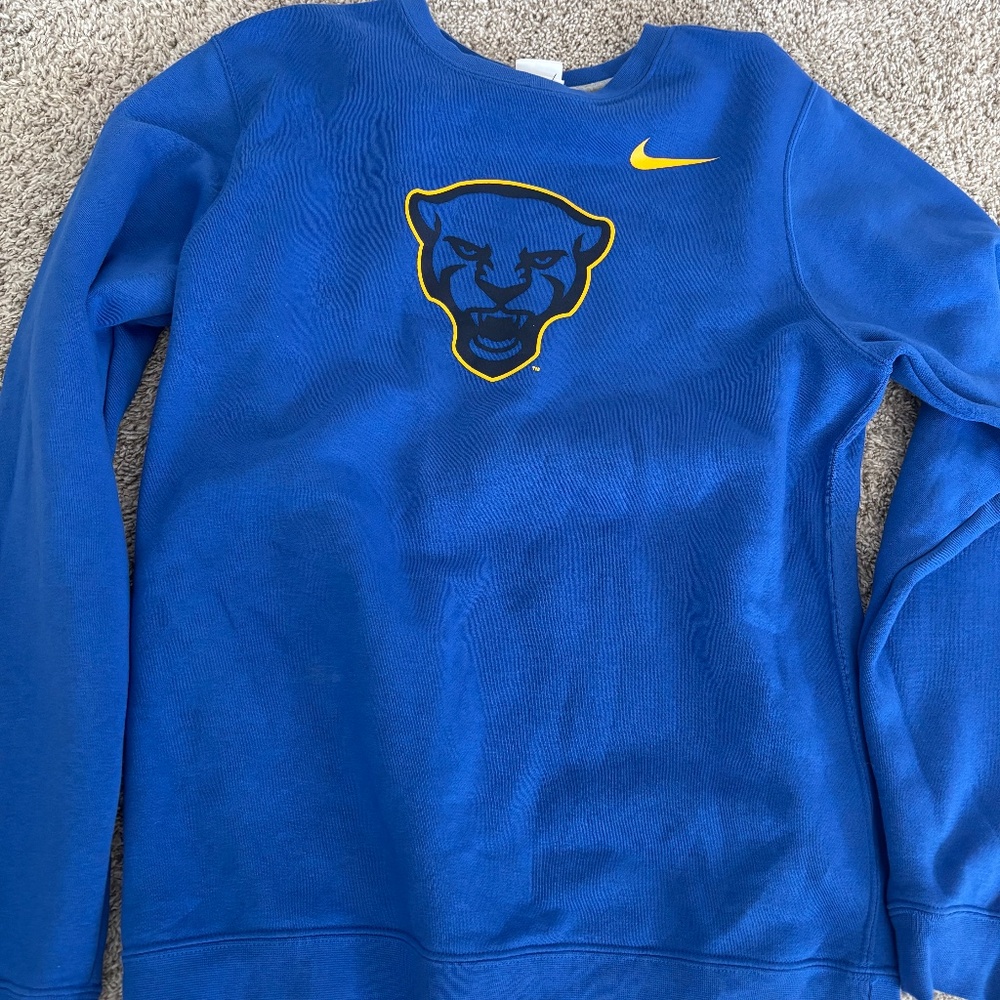University of Pittsburgh (Pitt) sweatshirt